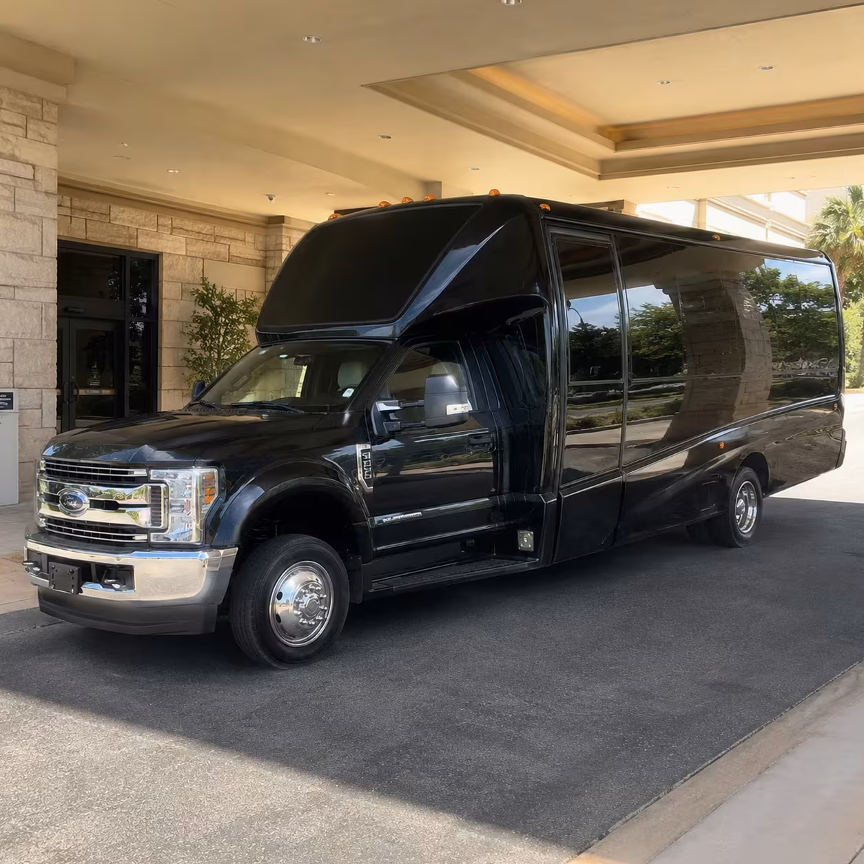 bus rentals for woodland proms homecomings