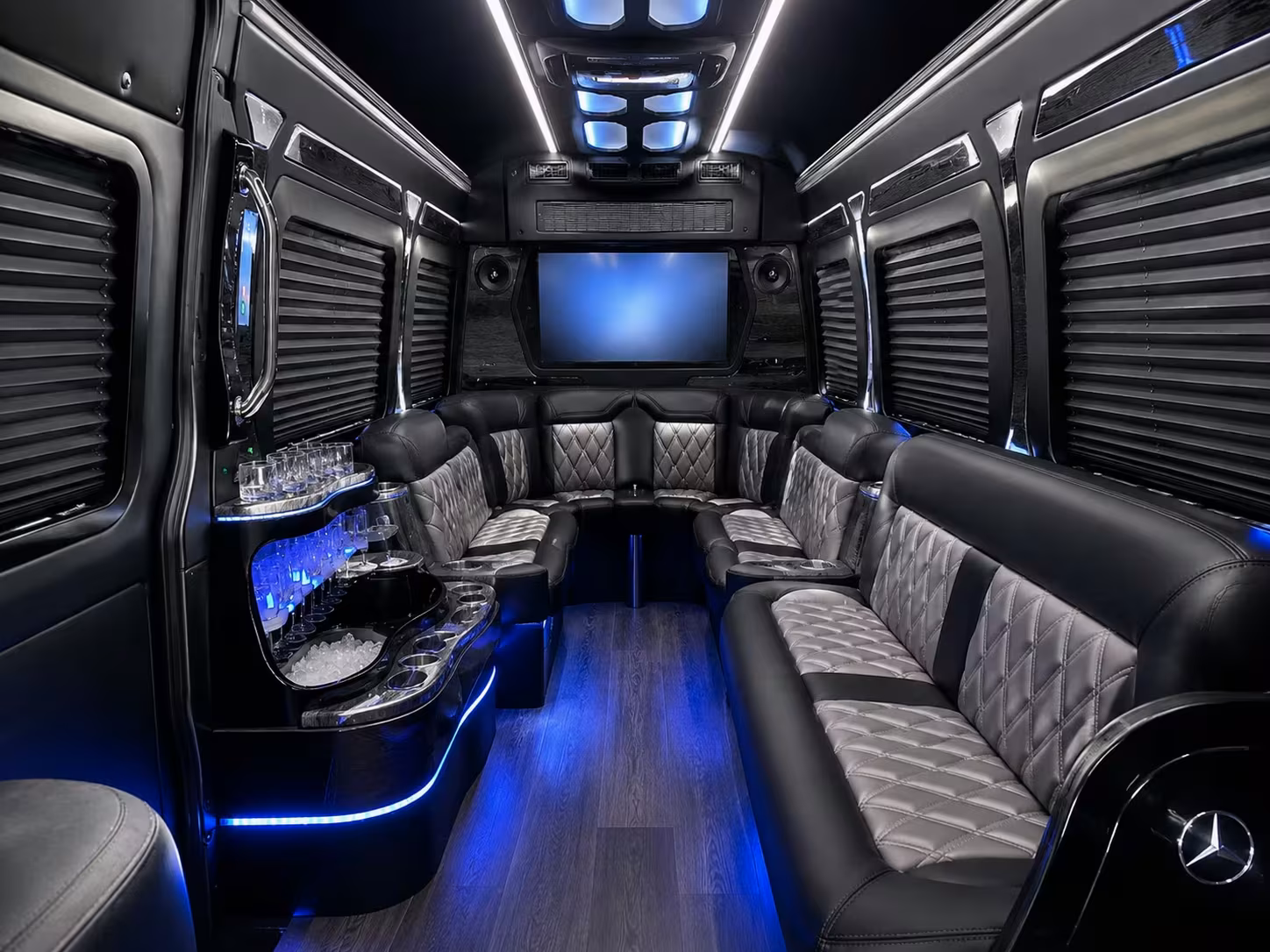 school field trip charter bus rentals in woodland
