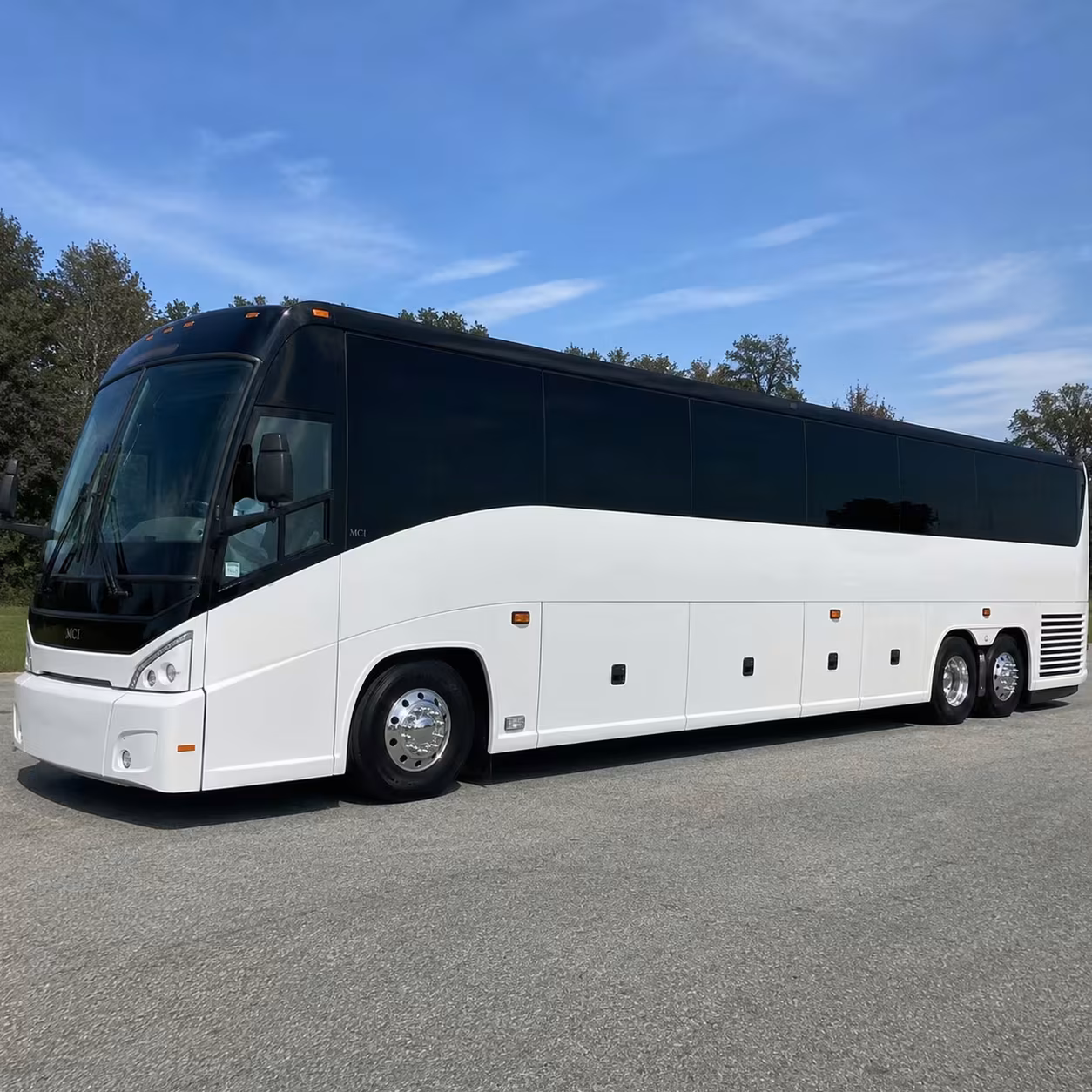 woodland charter bus rentals to sacramento international airport