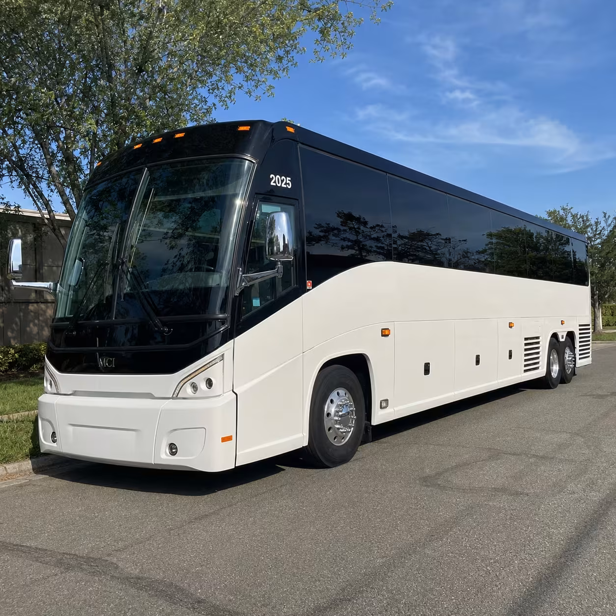 woodland charter bus rentals to the bay area and los angeles